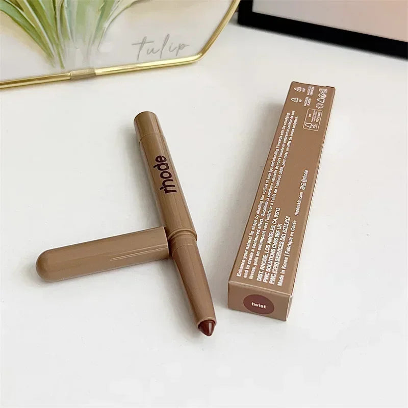 Lip Gloss e Bálsamo Labial: máscara natural hidratante para lábios secos.