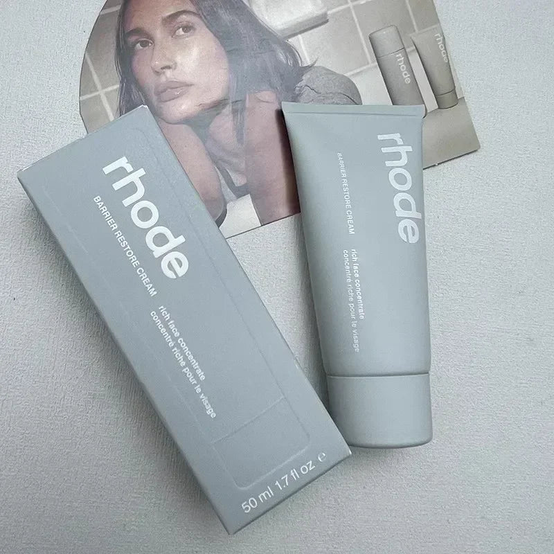 Lip Gloss e Bálsamo Labial: máscara natural hidratante para lábios secos.